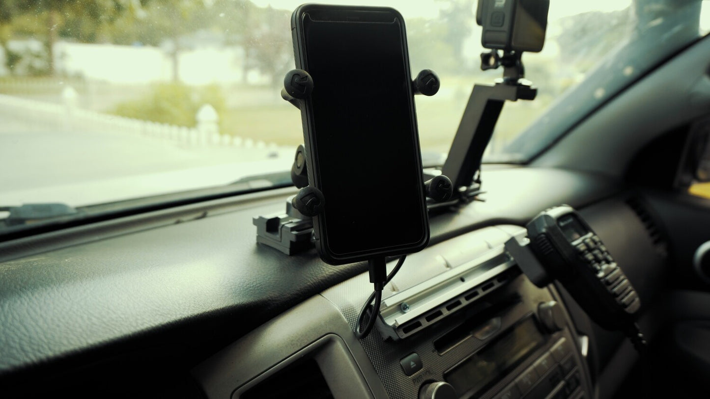 Dashboard Mounted FloMount (2nd Gen Tacoma Only)