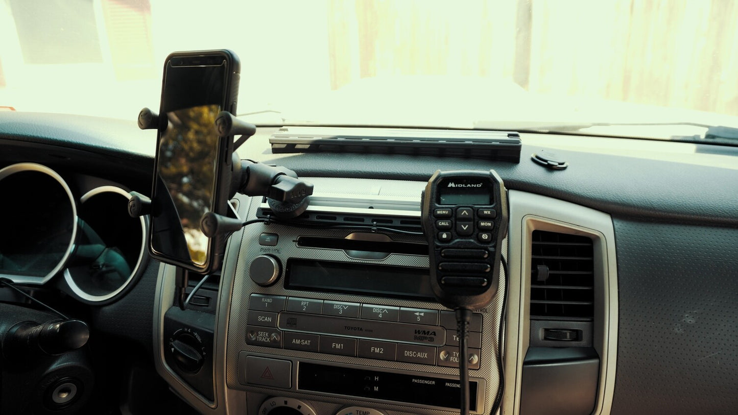 Head Unit Mounted FloMount 2nd Gen Tacoma