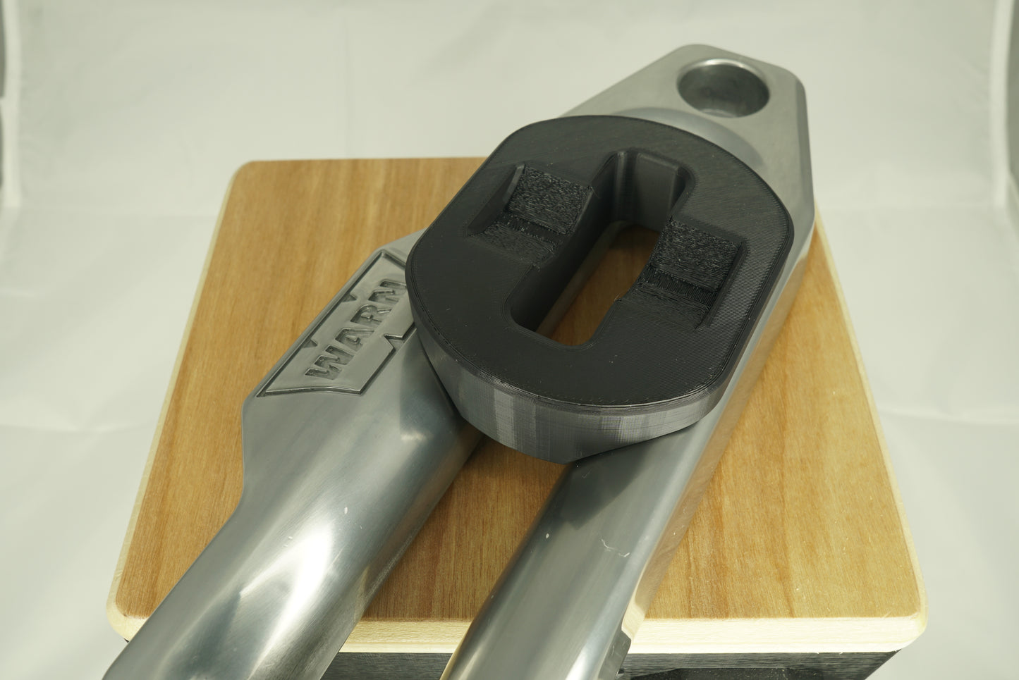 Universal Winch Hook Isolator