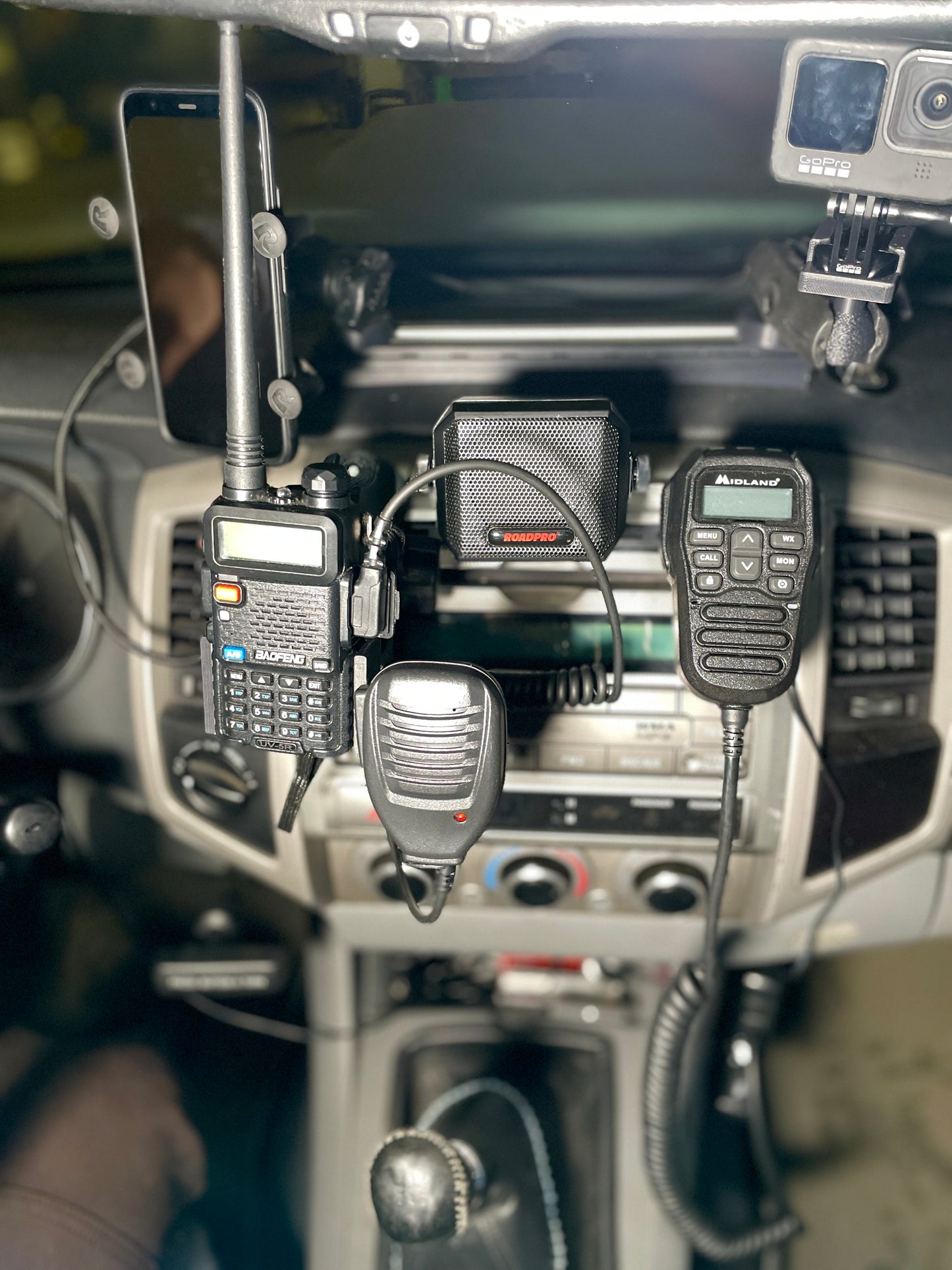 Head Unit Mounted FloMount 2nd Gen Tacoma